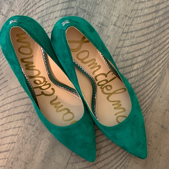 jade green pumps